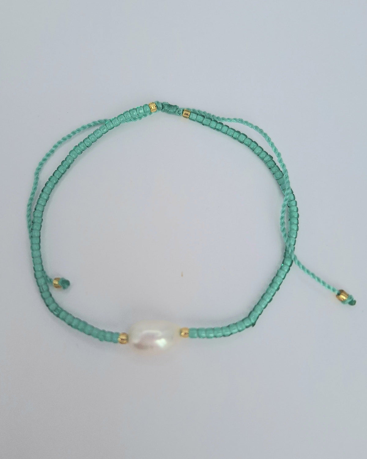 pearl bracelet, expandable bracelet, stackable bracelet, delicate bracelet, glass bead bracelet, colourful bracelet, fun bracelet