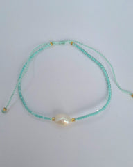 pearl bracelet, expandable bracelet, stackable bracelet, delicate bracelet, glass bead bracelet, colourful bracelet, fun bracelet