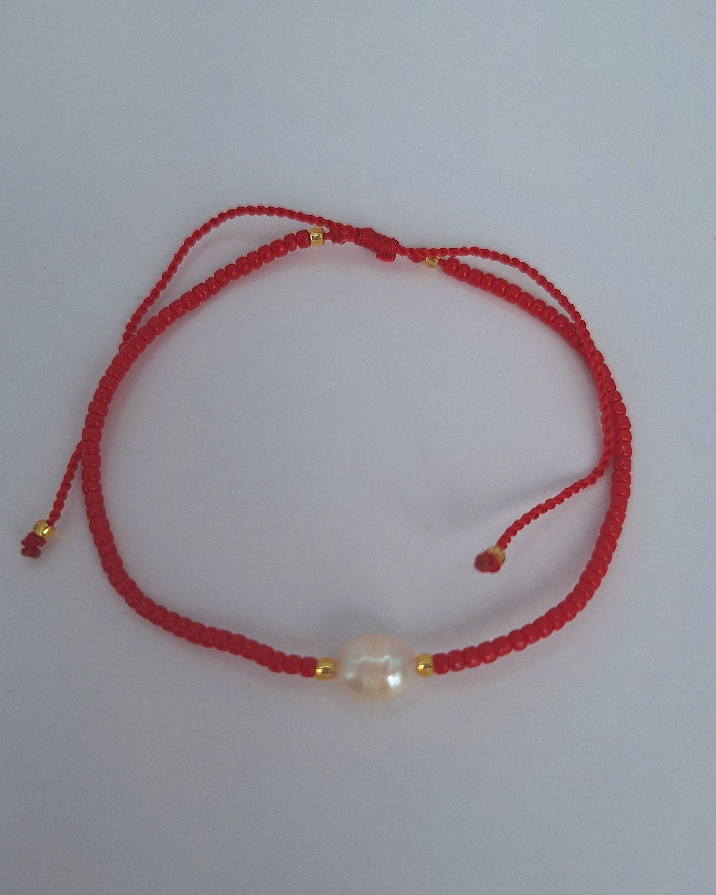 pearl bracelet, expandable bracelet, stackable bracelet, delicate bracelet, glass bead bracelet, colourful bracelet, fun bracelet