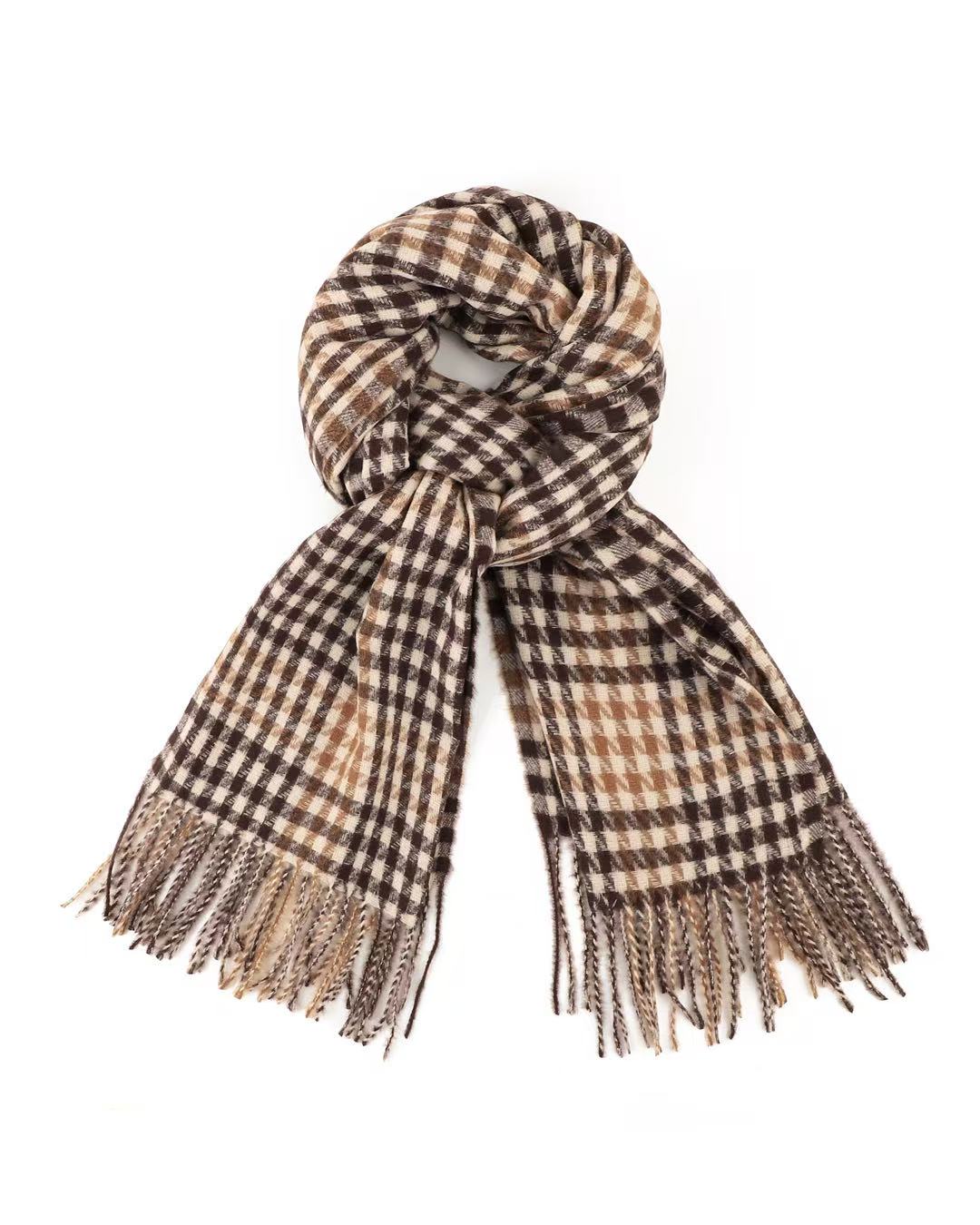 Houndstooth in Caramel/Brown Scarf – Classic Check Winter Scarf