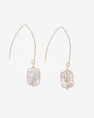 Maddie Freshwater Pearl Earrings Gold