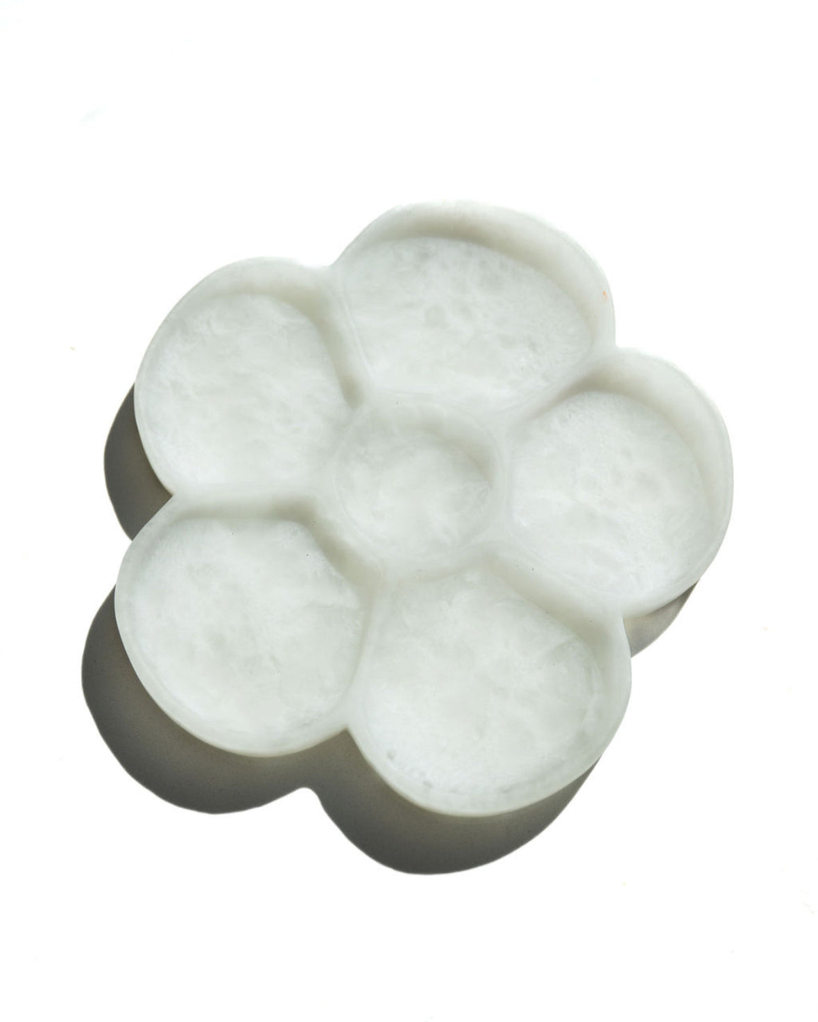 flower shaped tray, flower shaped jewelry tray, pretty jewelry tray, bedside jewelry tray, white flower tray