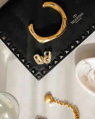 18k gold-plated stainless steel, Tarnish-free, Waterproof, Suitable for sensitive skin, gold earrings, retro earrings, vintage charm, classic earrings, beautiful earrings, timeless earrings, hoop earrings, diamante encrusted earrings