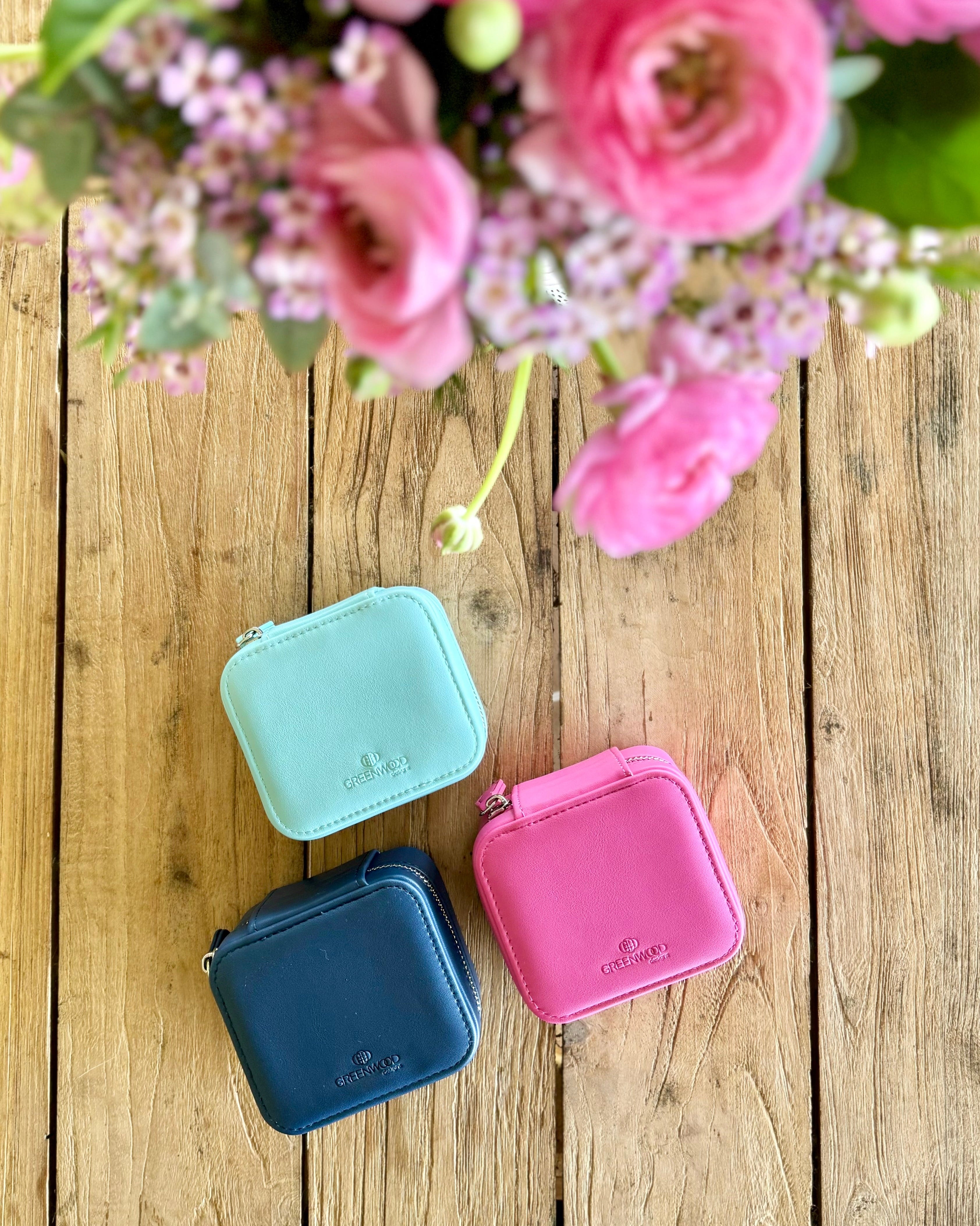 jewelry case, jewelry box, travel case, travel jewelry case, small jewelry case