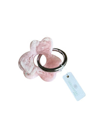 Flower Keyring, Pretty Keyring, Feminine Keyring, Chunky Keyring, Resin Keyring, Light Pink Keyring