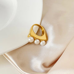 Pearl Ring