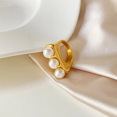 Pearl Ring