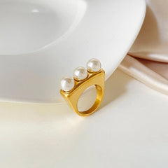 Pearl Ring