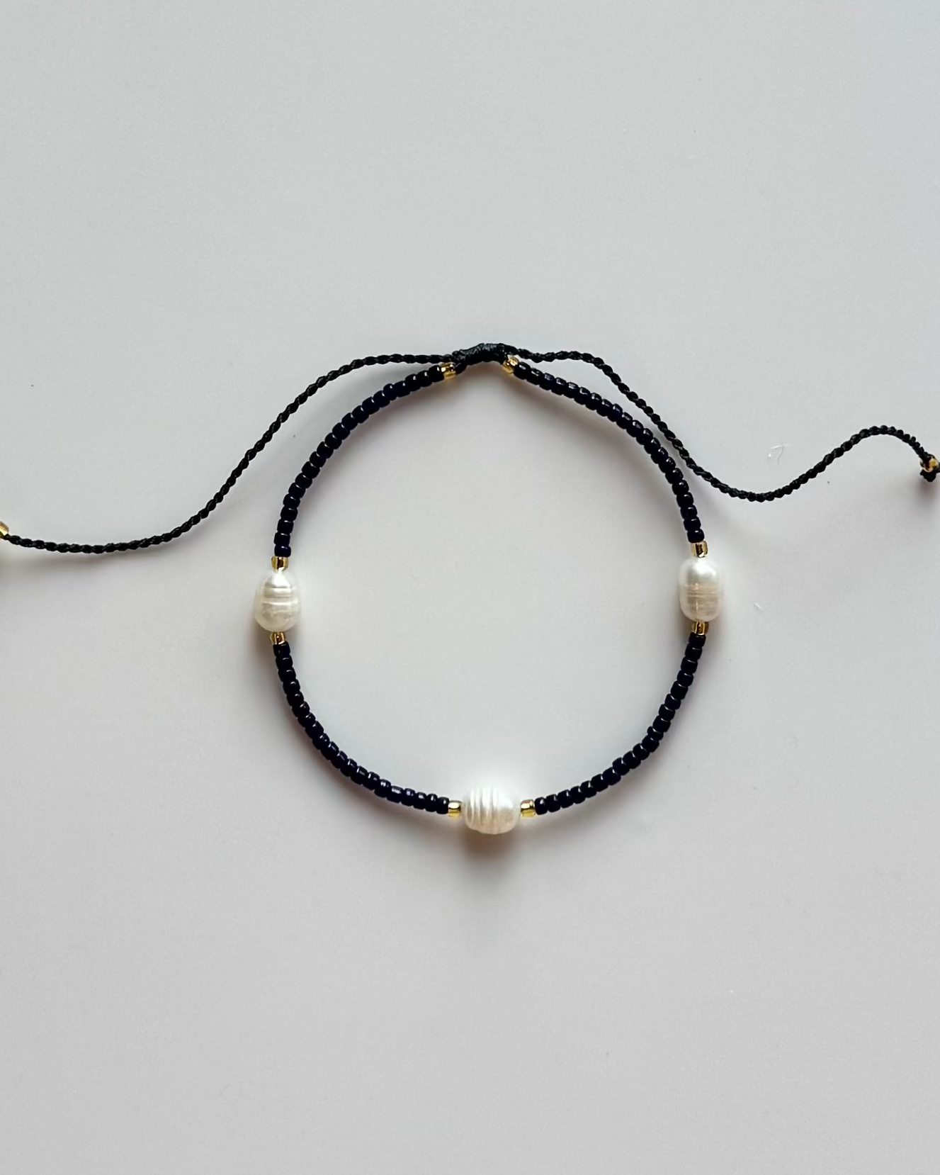 pearl bracelet, expandable bracelet, stackable bracelet, delicate bracelet, glass bead bracelet, colourful bracelet, fun bracelet