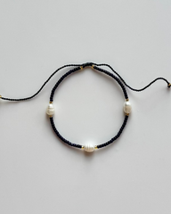 pearl bracelet, expandable bracelet, stackable bracelet, delicate bracelet, glass bead bracelet, colourful bracelet, fun bracelet