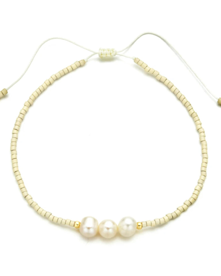 bright bracelet, fun bracelet, pearl bracelet, pretty bracelet, young girls bracelet, stackable bracelet, expandable bracelet