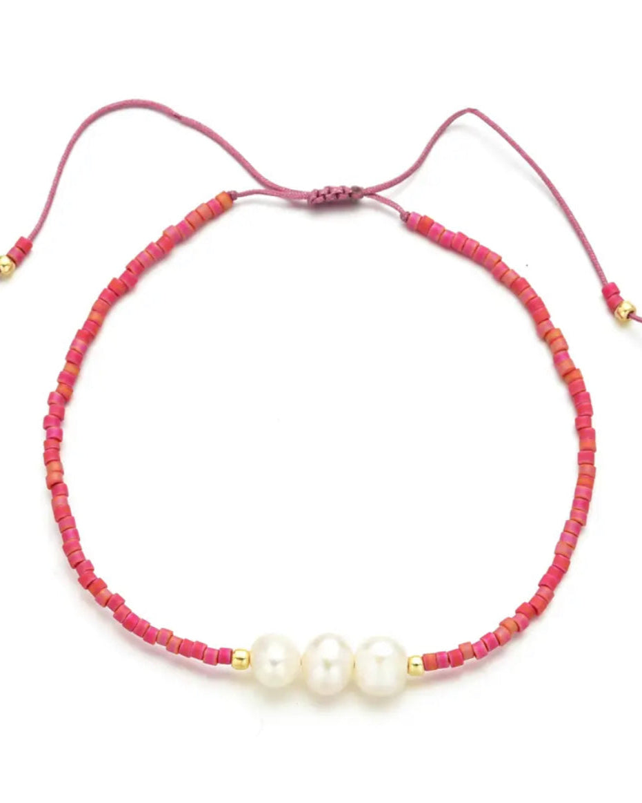 bright bracelet, fun bracelet, pearl bracelet, pretty bracelet, young girls bracelet, stackable bracelet, expandable bracelet