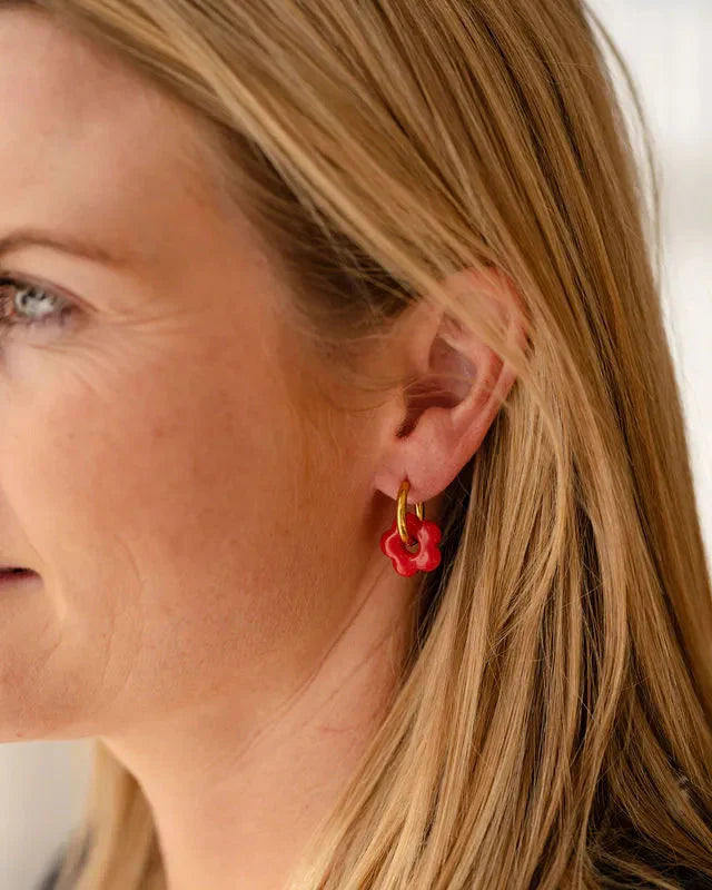 18k gold-plated stainless steel, Tarnish-free, Waterproof, Suitable for sensitive skin, gold earrings, retro earrings, vintage charm, classic earrings, beautiful earrings, timeless earrings, hoop earrings, flower  earrings, red earring