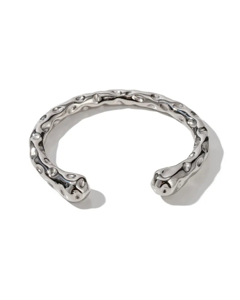 18k gold-plated stainless steel, Tarnish-free, Waterproof, Suitable for sensitive skin,  silver bangle, retro bangle, vintage charm, classic bangle, beautiful bangle, timeless bangle,  hammered metal look bangle 